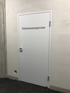 Tür zum Speicherraum